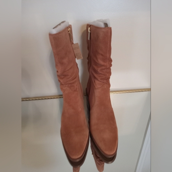 Vince Camuto Kenidra Water-Repellent Slouch Boot Color Warm Caramel Size 9 - Picture 3 of 11